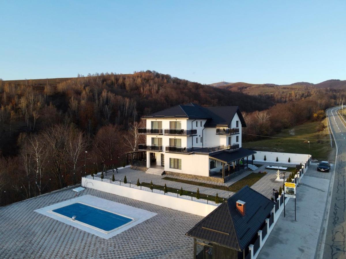 Casa De Vacanta Larisa Новачі-Страіні Екстер'єр фото